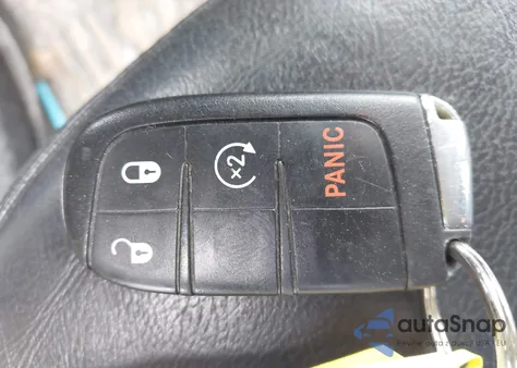 2018 Jeep Compass Limited 4X4 из США, поврежденный, VIN 3C4NJDCBXJT481337